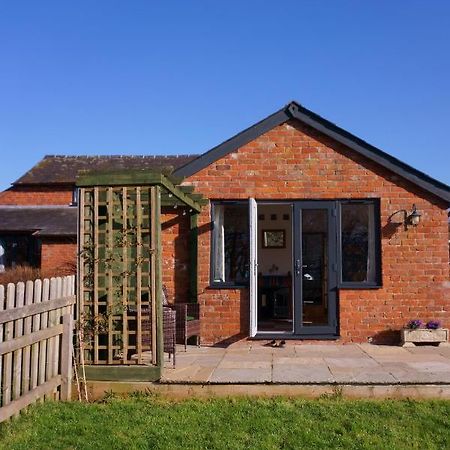 Cwm Lodge, An Idyllic Retreat In The Heart Of Herefordshire! エクステリア 写真