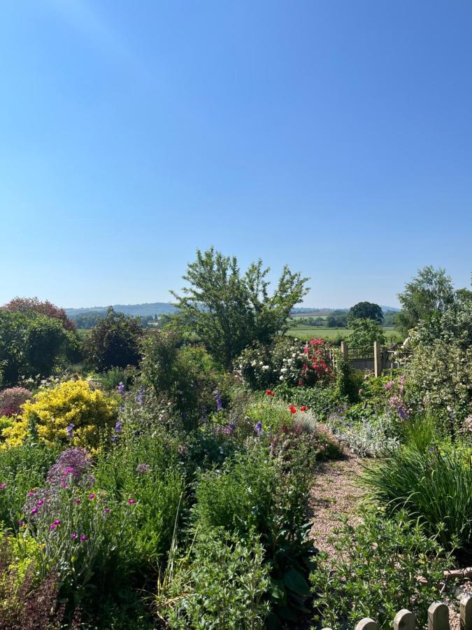 Cwm Lodge, An Idyllic Retreat In The Heart Of Herefordshire! エクステリア 写真